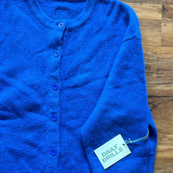 Daily Drills Vibrant Blue Cardigan - Picture 2 of 4